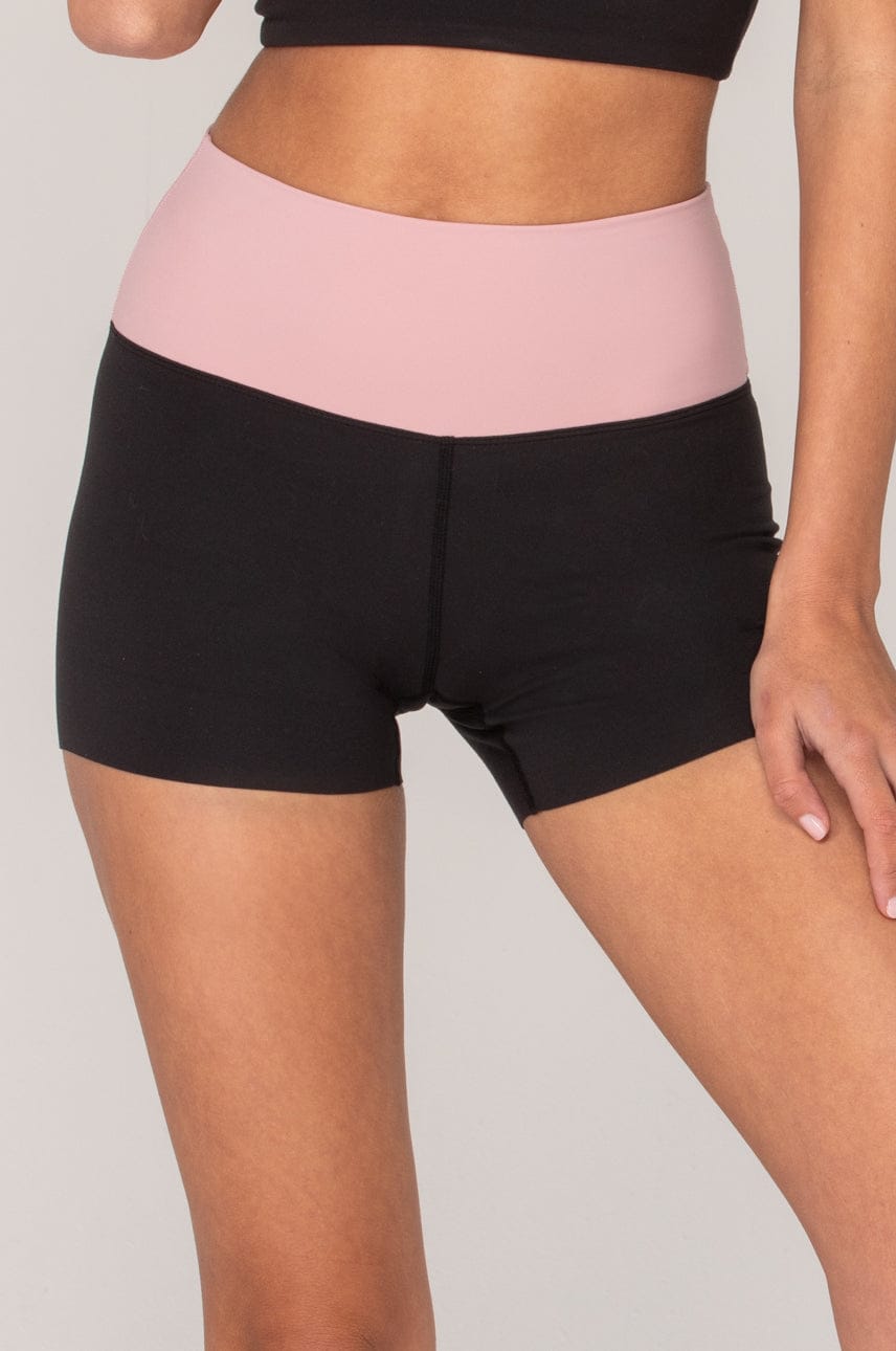 YOGi Contrast Shorts