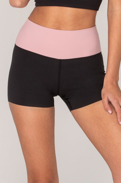 YOGi Contrast Shorts