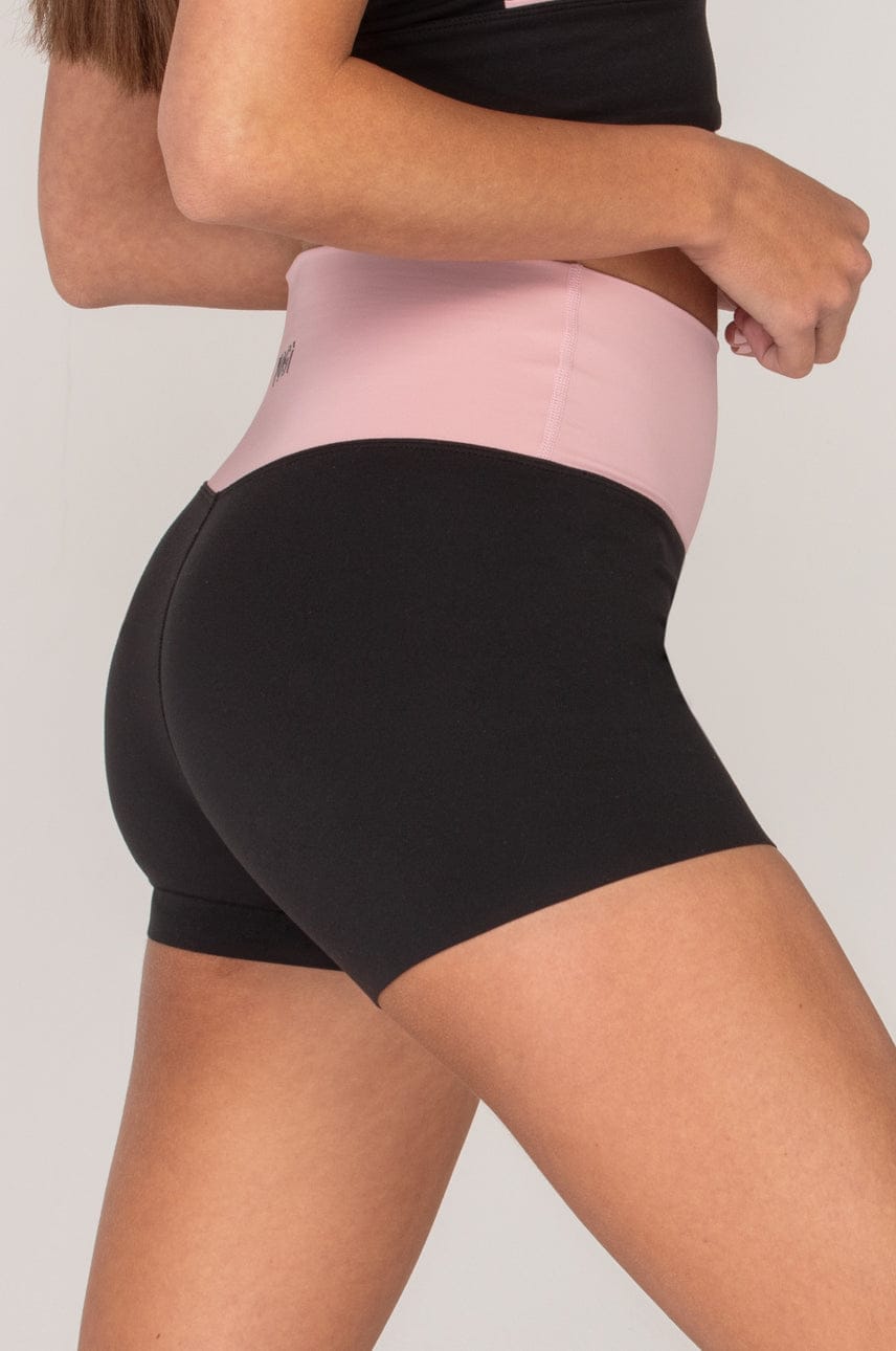 YOGi Contrast Shorts